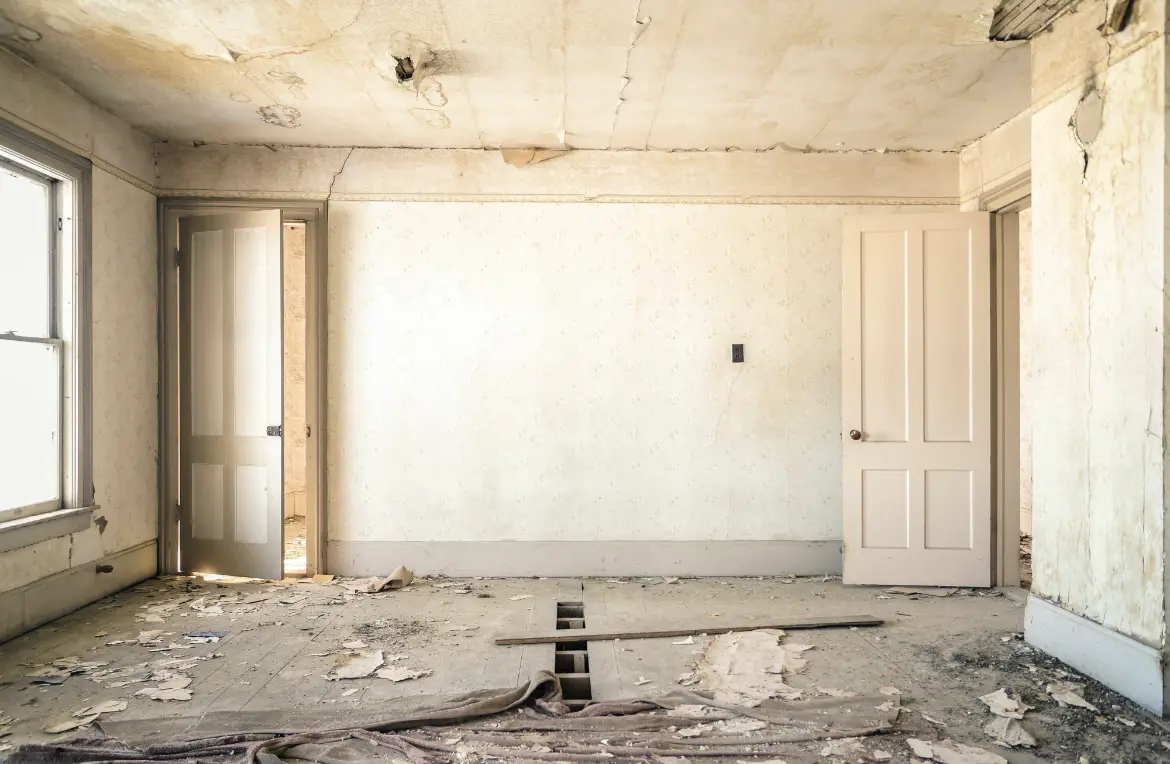 Waste disposal crew managing a cleanout project in Logan